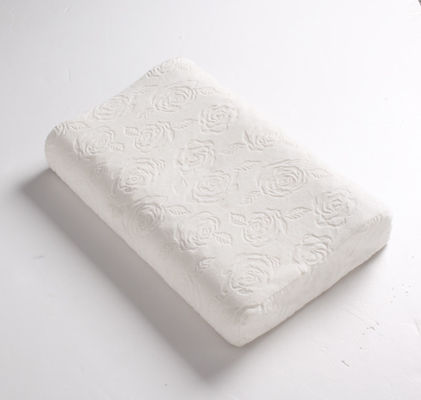Ekologiczna poduszka z naturalnego lateksu w kształcie fali z pokrowcem z dzianiny
